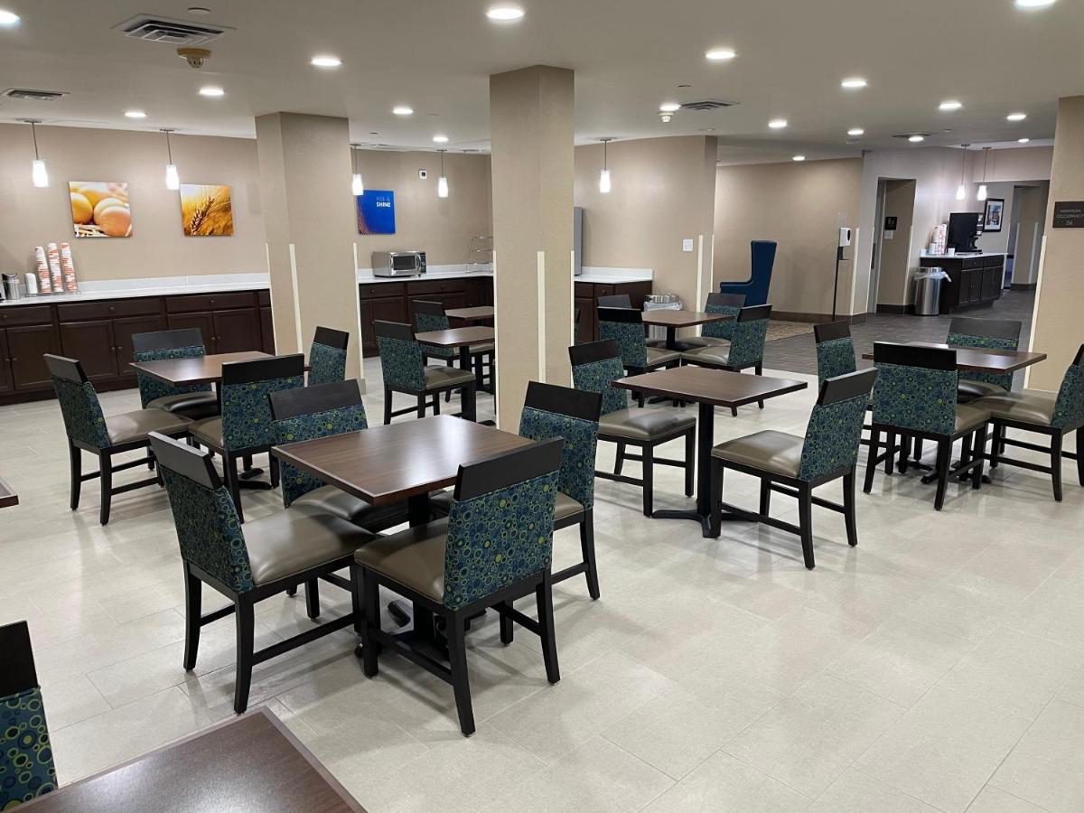 Comfort Inn & Suites Spring Lake - Fayetteville Near Fort Liberty Extérieur photo