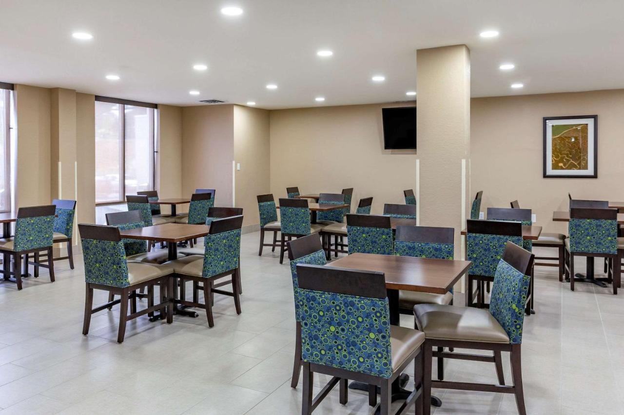 Comfort Inn & Suites Spring Lake - Fayetteville Near Fort Liberty Extérieur photo