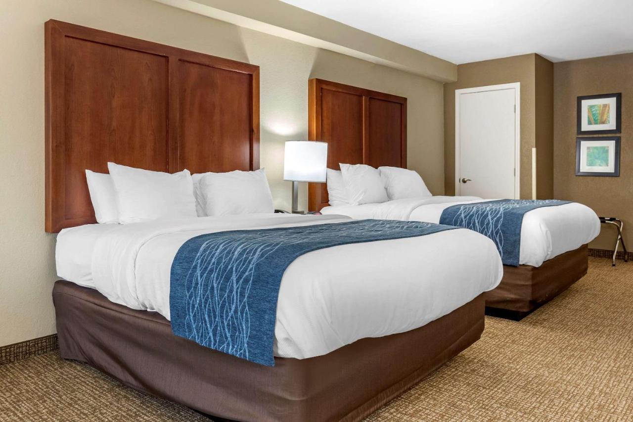 Comfort Inn & Suites Spring Lake - Fayetteville Near Fort Liberty Extérieur photo